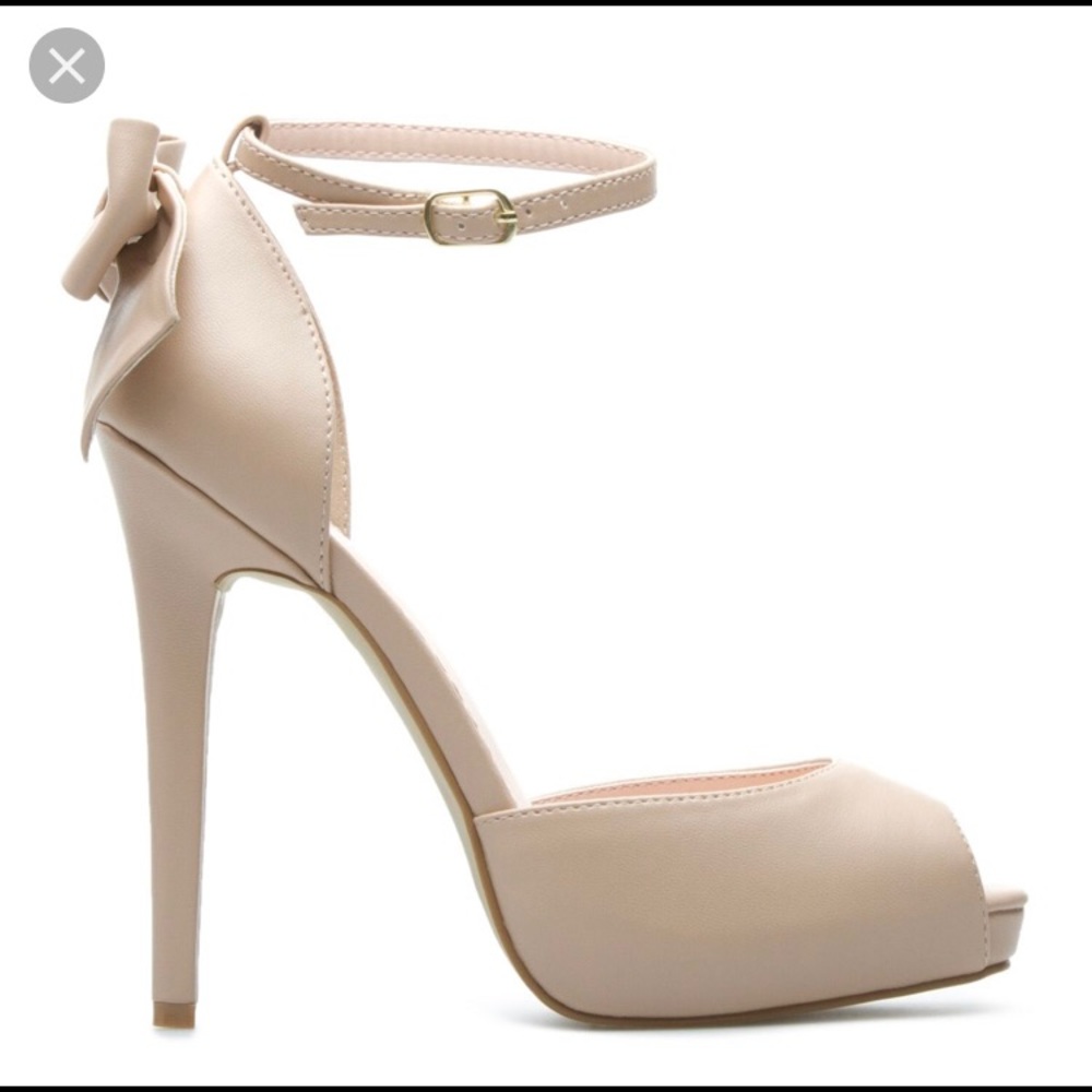 Madison by Shoedazzle: Sharla Heel (Size 7)